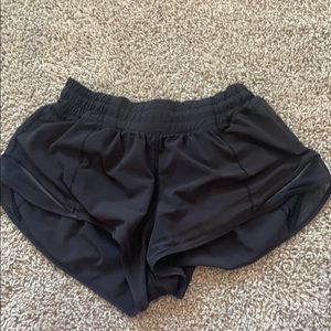 Black hotty hot lululemon shorts 2.5